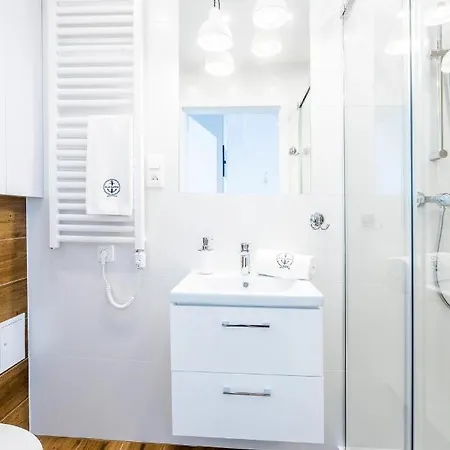 8b Blue Marine Basen Brodziki Plac Zabaw The Of Przy Plaz アパート *